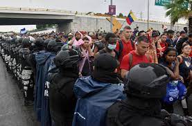 México, la meta volante que los caminantes venezolanos no siempre alcanzan