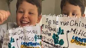 Mente de emprendedor nivel: niño se vuelve viral por vender chismes en el colegio