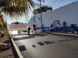 Madres de personas desaparecidas protestan frente a FGE de QRoo, en Cancún