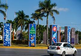 Autoridades de Cancún justifican anuncios publicitarios en los monumentos