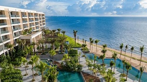 En Cancún, la cadena Hilton abre su hotel 200