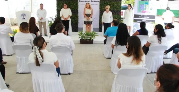 Gobierno de Cancún brinda más atención a personas con trastornos del espectro autista