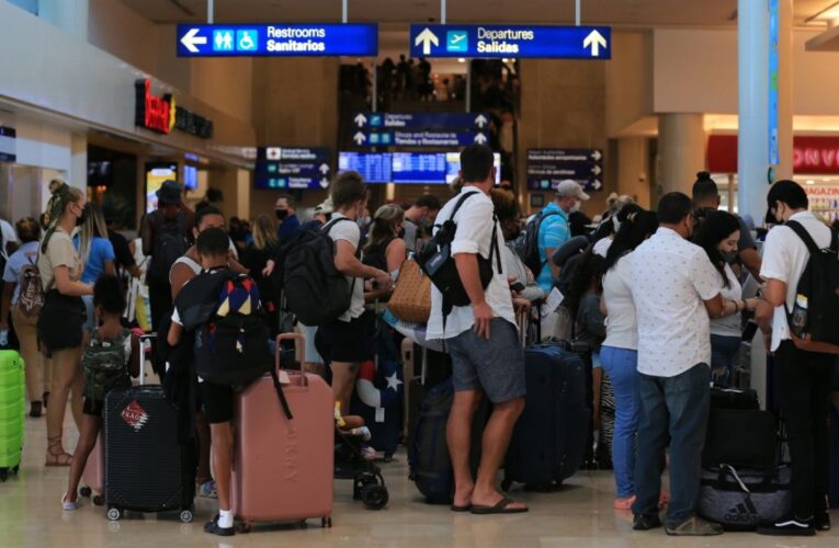 Rompen récord de vuelos en aeropuerto de Cancún