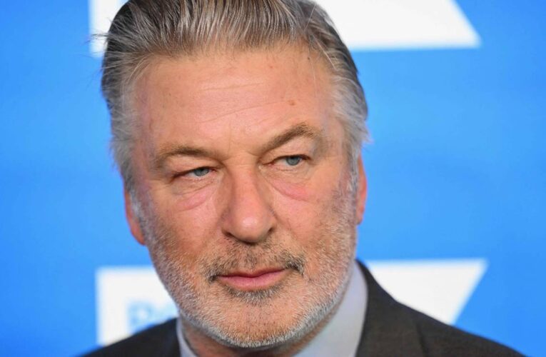 Alec Baldwin será acusado de homicidio involuntario por disparar en el rodaje "Rust"