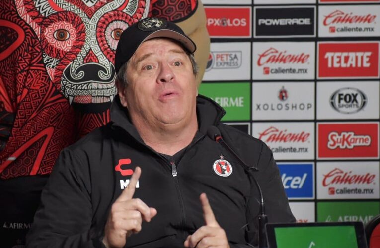 Miguel Herrera llama hocicón a "Tuca" Ferretti