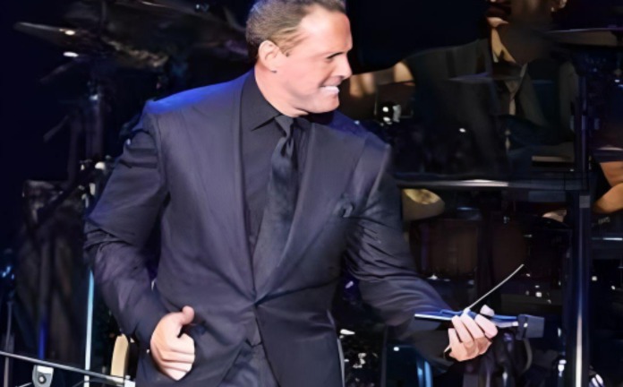 "El regreso épico de Luis Miguel: Descubre cómo resucitó con una increíble bioserie y el poder de las redes sociales"