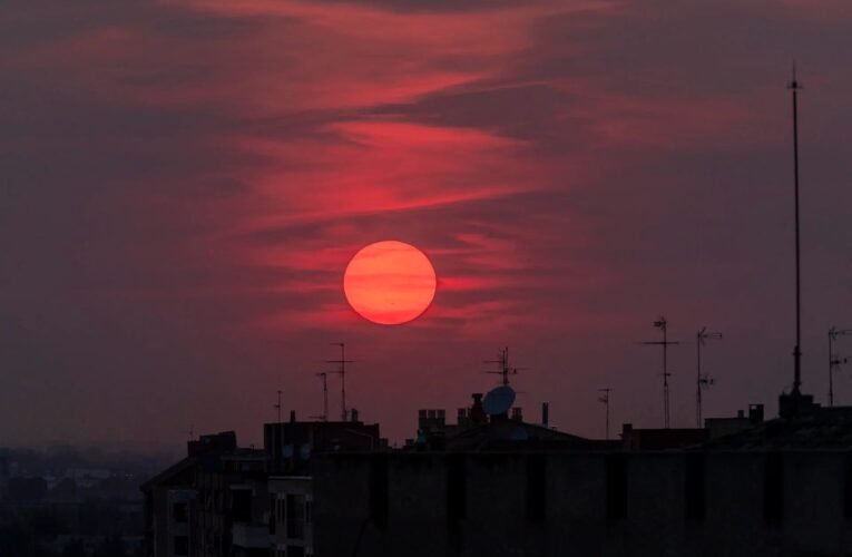 ¡Alerta roja! El experto de la OMM revela la impactante verdad: las noches calurosas son más peligrosas para tu salud que los días