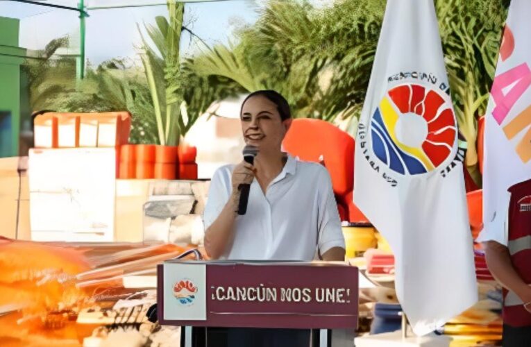 POR UN CANCÚN LIMPIO, EQUIPA ANA PATY PERALTA A TRABAJADORES DE PARQUES Y JARDINERÍA