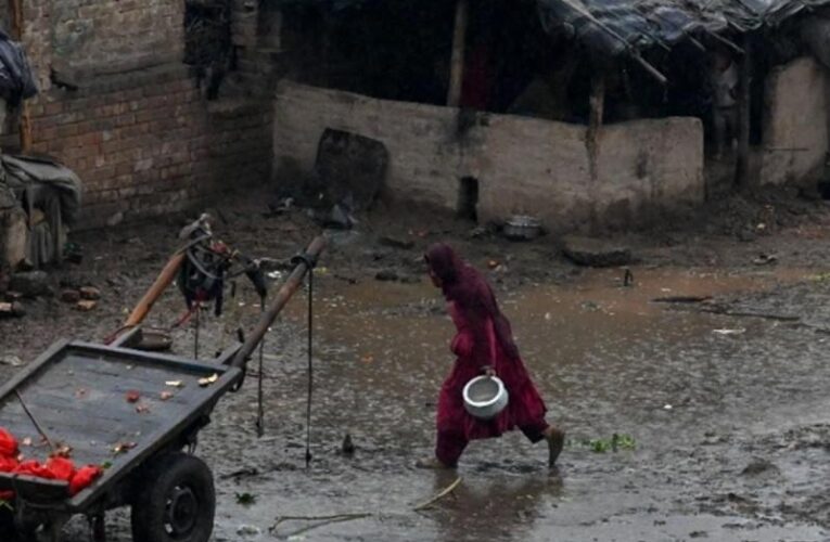 Lluvias torrenciales en Pakistán dejan más de 30 muertos