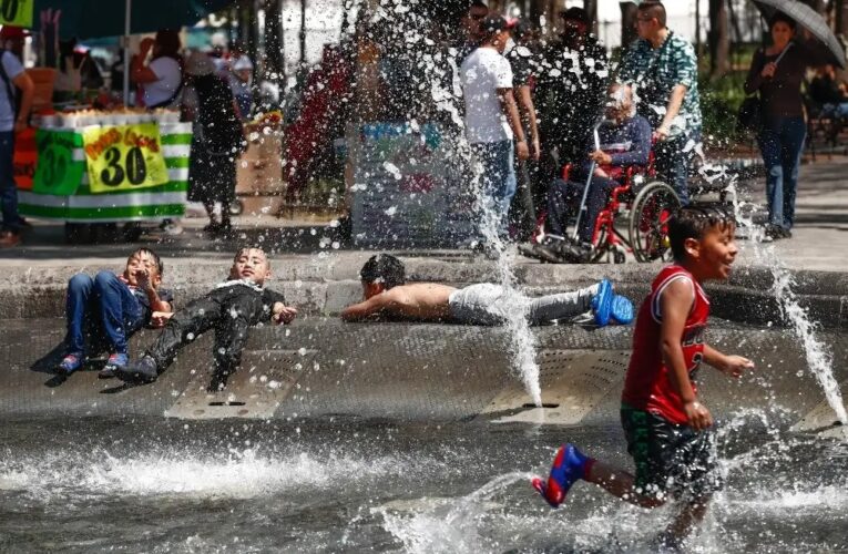 Dos terceras partes del país, con temperaturas mayores a 30 °C