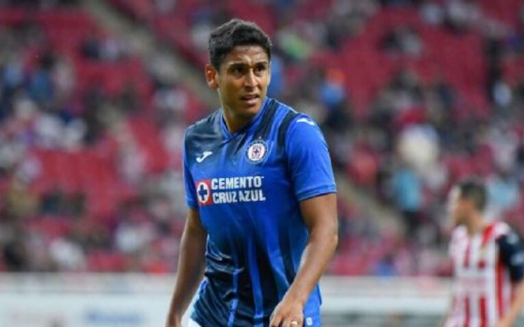 Luis Romo, nuevo jugador del Cruz Azul