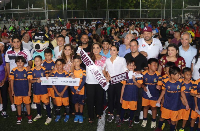 Inauguran Ana Paty Peralta y Mara Lezama Unidad Deportiva de la SM 21