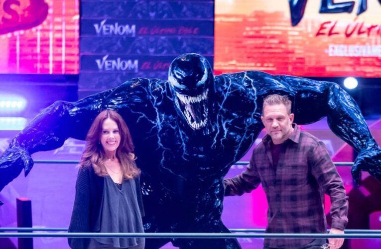 Tom Hardy visita la Arena México junto a Venom