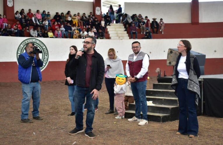 Fernando Mercado celebra el Día de Reyes en La Magdalena Contreras