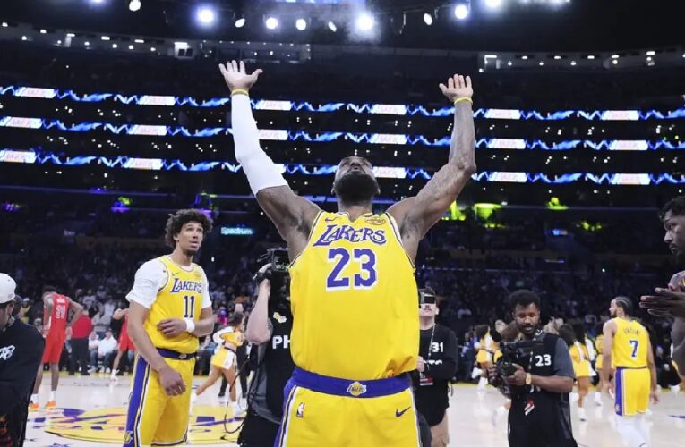 LeBron James rompe la marca de 50 mil puntos en la NBA