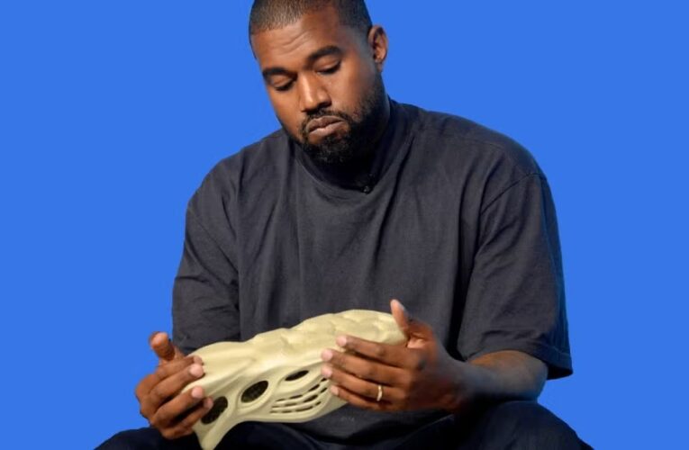 Adidas se deshace oficialmente de cualquier producto de Kanye West: “No queda ni una sola zapatilla Yeezy”