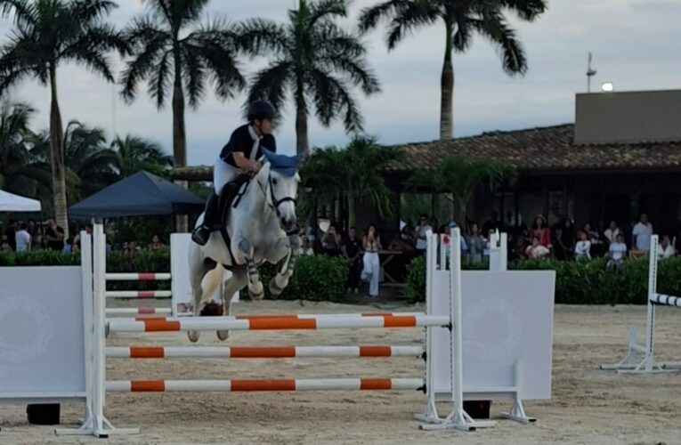Destacan jinetes de Quintana Roo en la Gran Final del Circuito Estatal Ecuestre