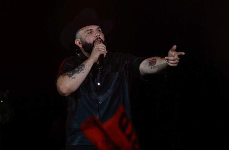 Carín León se solidariza con víctimas de incendio en Hermosillo