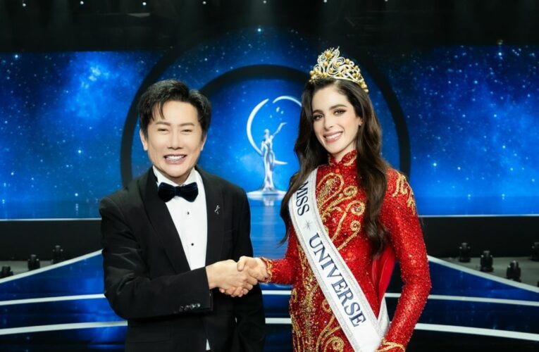 Nawat Itsaragrisil, director de Miss Tailandia, demanda a Fátima Bosch