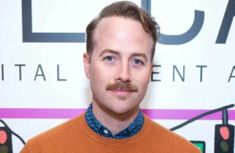 Fallece el actor de ‘El Lobo de Wall Street’ e influencer Bret Hanna-Shuford, a los 46 años tras un raro cáncer