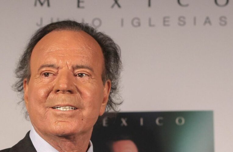 Julio Iglesias pide archivar investigación en España y detener daño a su reputación