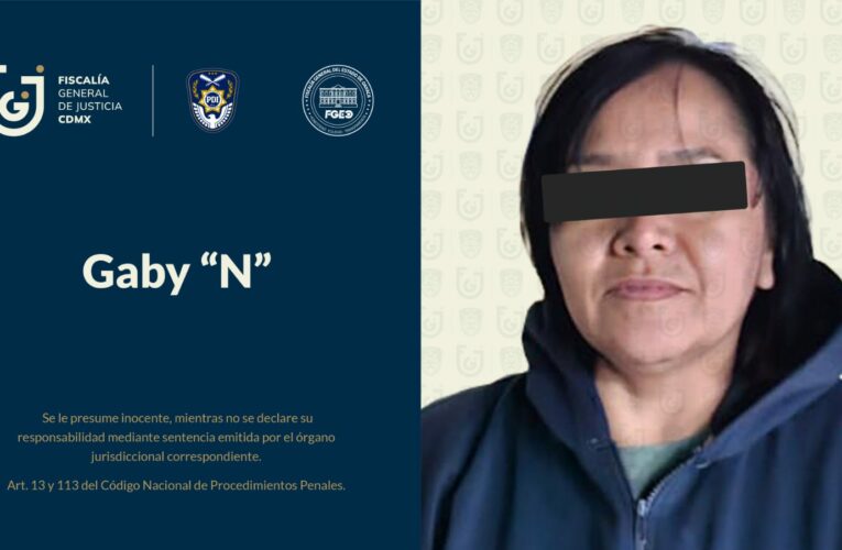 Cae mujer por arrollar a motociclista más de dos kilómetros en Iztapalapa