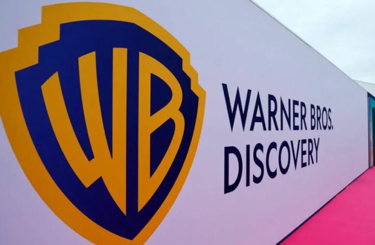 Warner Bros rechaza oferta revisada de Paramount, pero negociarán una semana