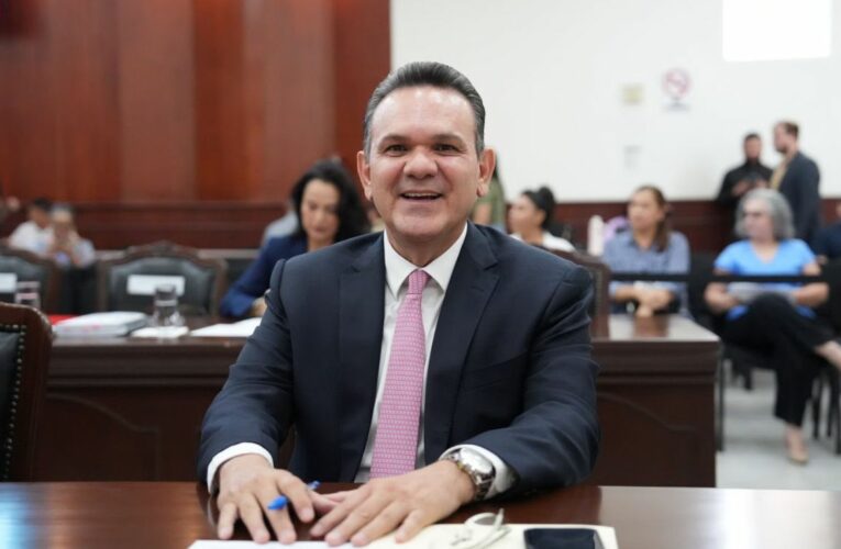 Diputado Sergio Torres recibe el alta hospitalaria tras sufrir atentado en Culiacán