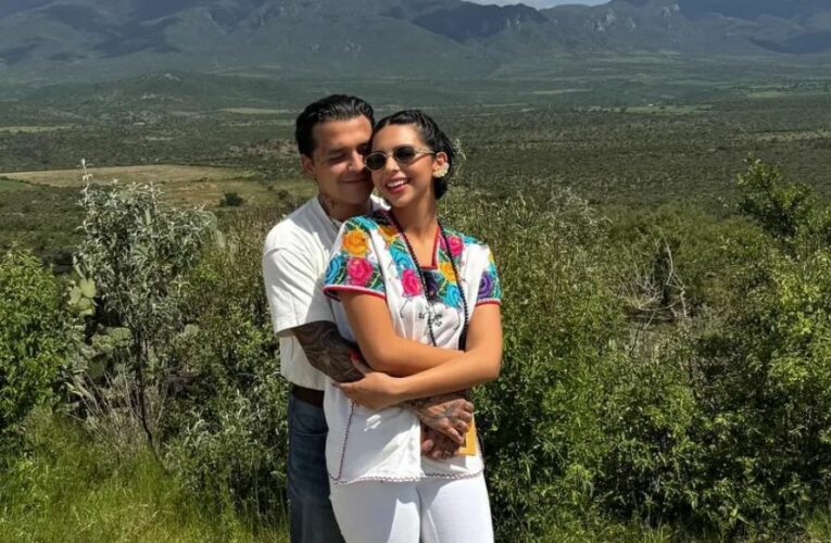Christian Nodal presume romántica foto con Ángela Aguilar y desmiente rumores de separación: “Contigo me aplaqué”