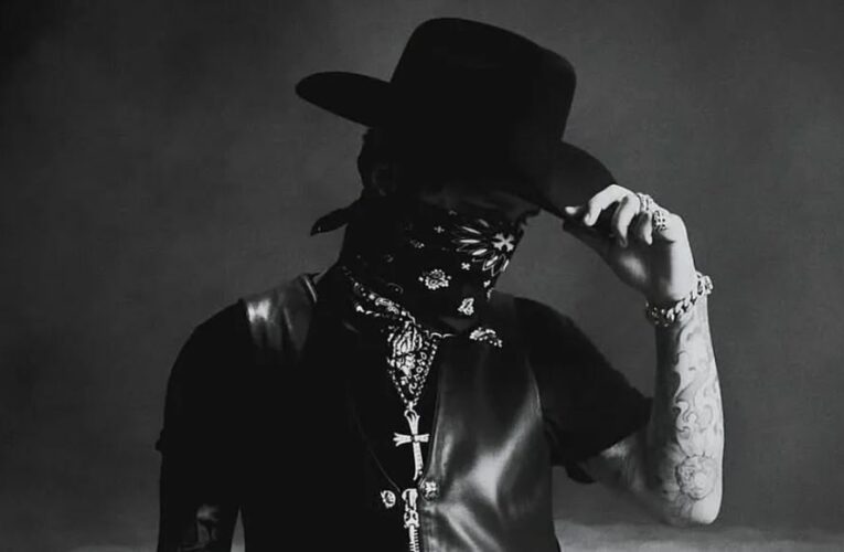 ¿Christian Nodal cambió de nombre? Famoso reaparece en redes sociales; presume tatuaje en honor a Ángela Aguilar