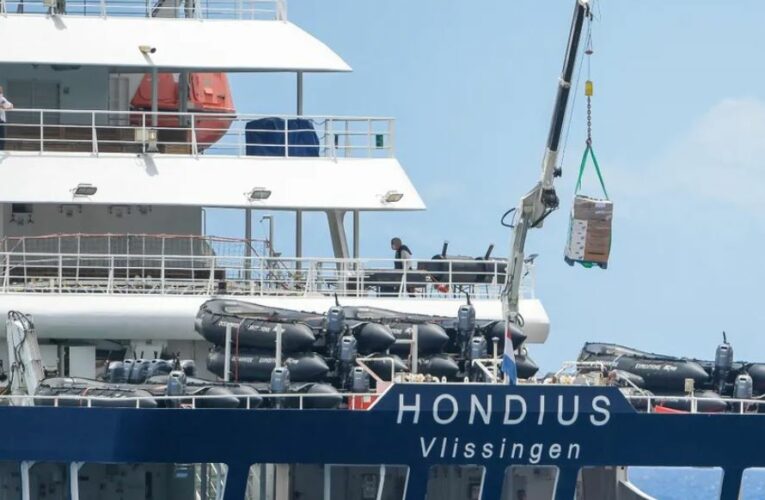 Pasajero de Estados Unidos que viajaba en crucero da positivo por hantavirus; otro tiene “síntomas leves”
