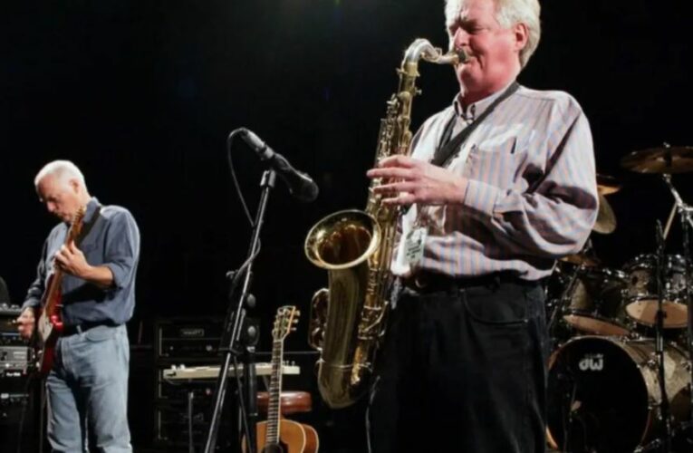 Fallece Dick Parry, histórico saxofonista y colaborador de Pink Floyd en ‘Money’ y ‘Us and Them’, a los 83 años