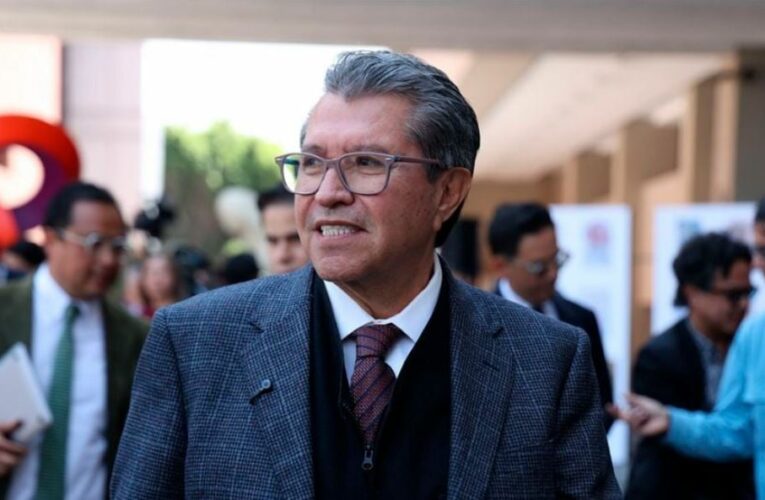 Ricardo Monreal llama a cerrar filas con Claudia Sheinbaum ante un clima de “hostilidad” sin precedentes