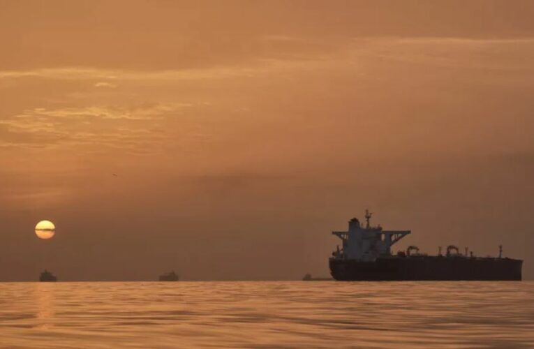 Irán anuncia cierre del estrecho de Ormuz en respuesta a los ataques de Israel en Líbano