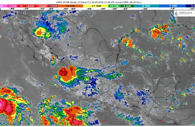 Seguirá lloviendo en México; aún se desplazan sobre el oais dos ondas tropicales