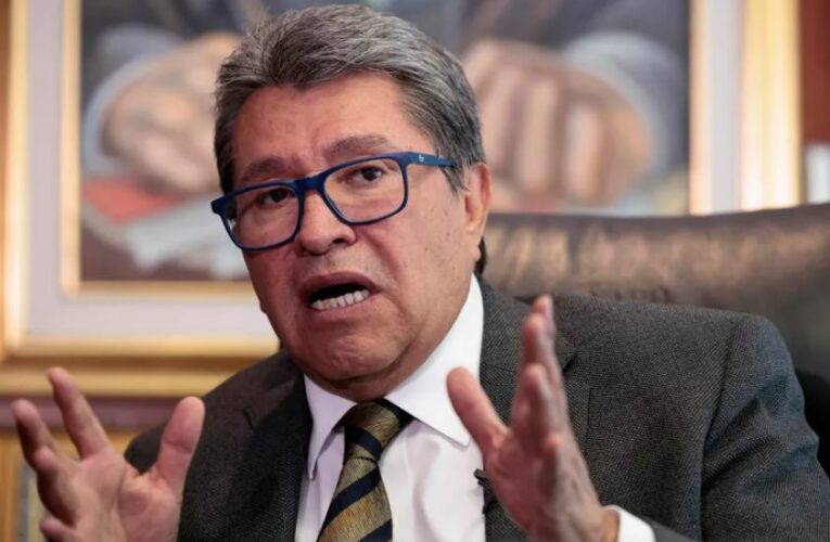 Ricardo Monreal afirma que iniciativa sobre doble nacionalidad no tiene dedicatoria