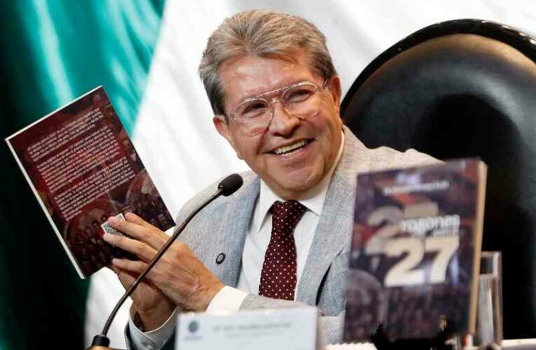 Ricardo Monreal presenta en la Cámara de Diputados su libro “27 razones para el 2027”
